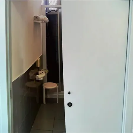 Nives Hotel 2*