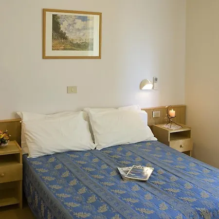 Nives 2* Riccione